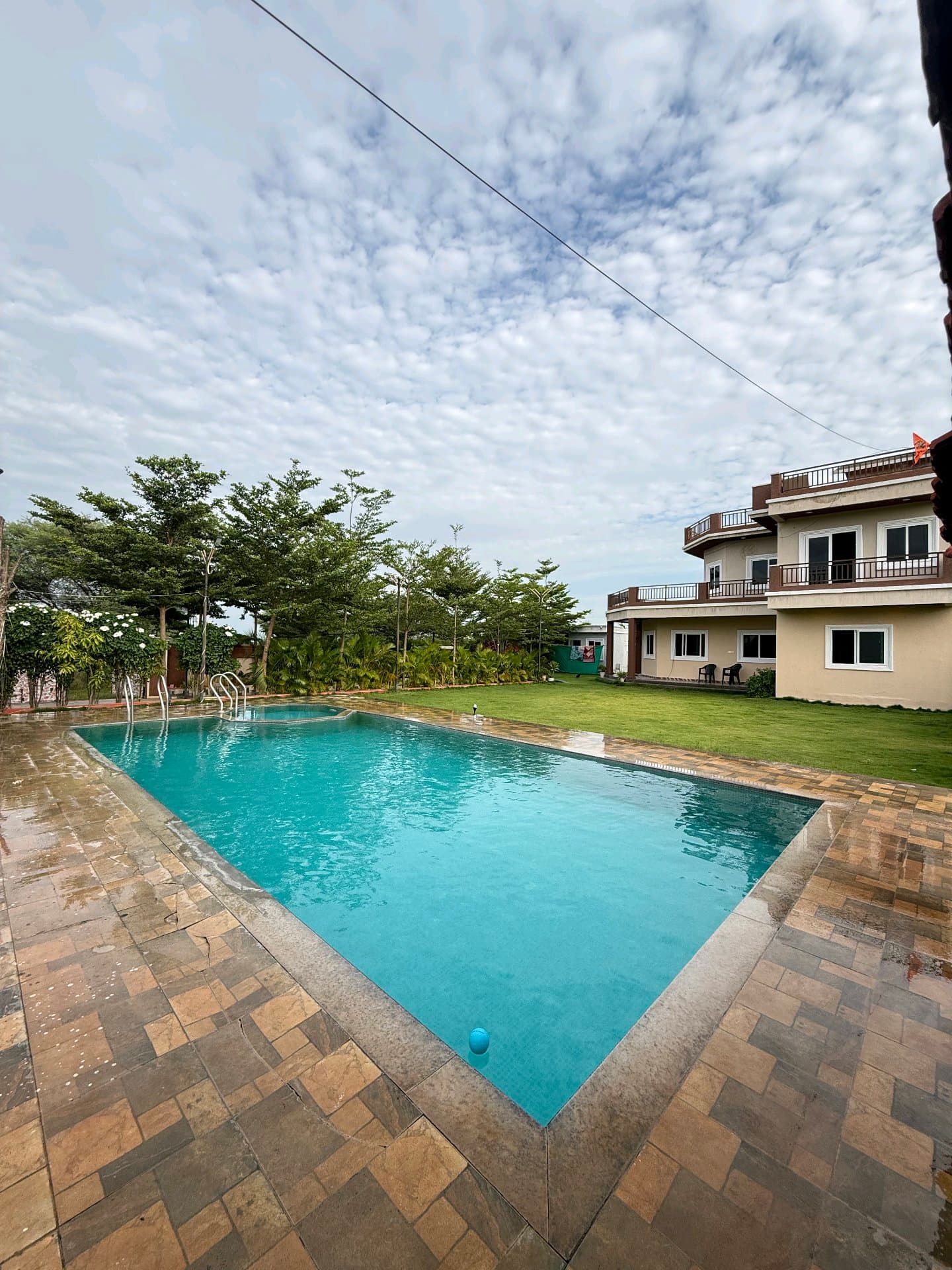 Dozzy 2646 (4 BHK) — photo 3