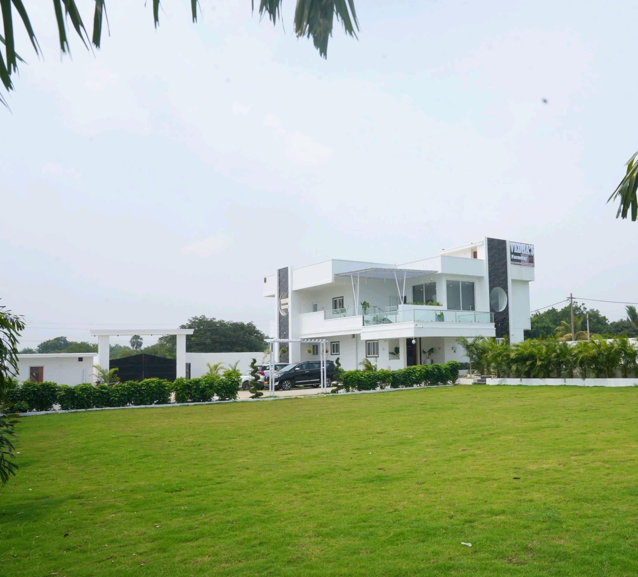 Dozzy 2662 (5 BHK), Moinabad
