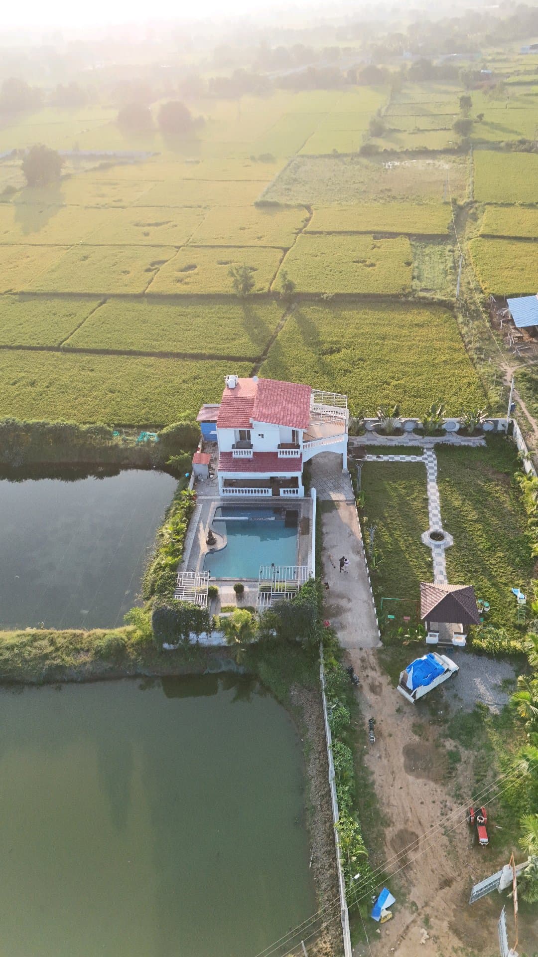 Dozzy 2010 (2 BHK) — photo 2