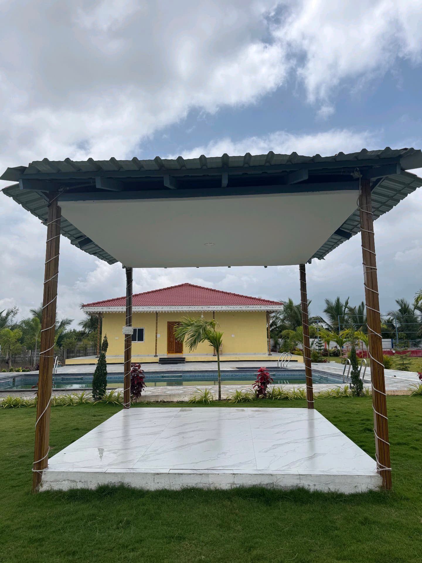 Dozzy 1938 (3 BHK), Nagaram