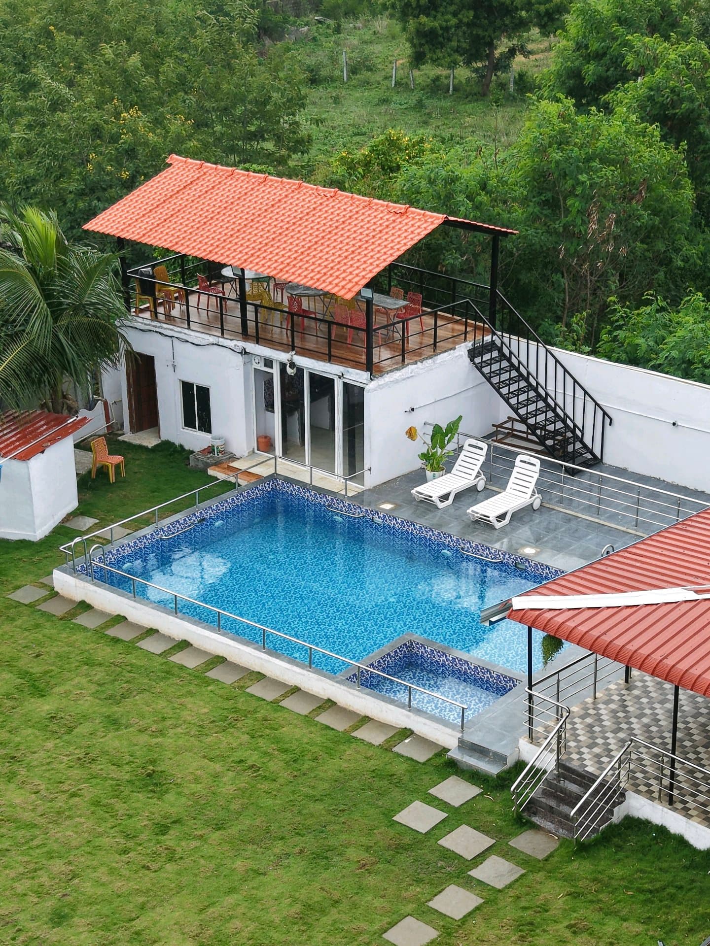 Dozzy 2185 (6 BHK) — photo 2