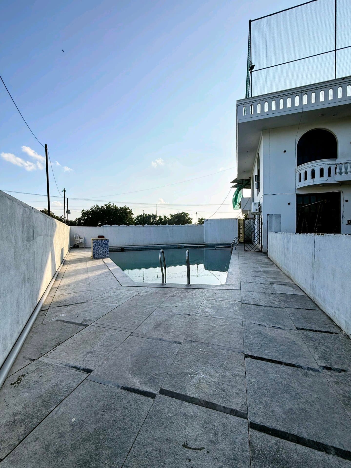 Dozzy 1995 (3 BHK) — photo 5