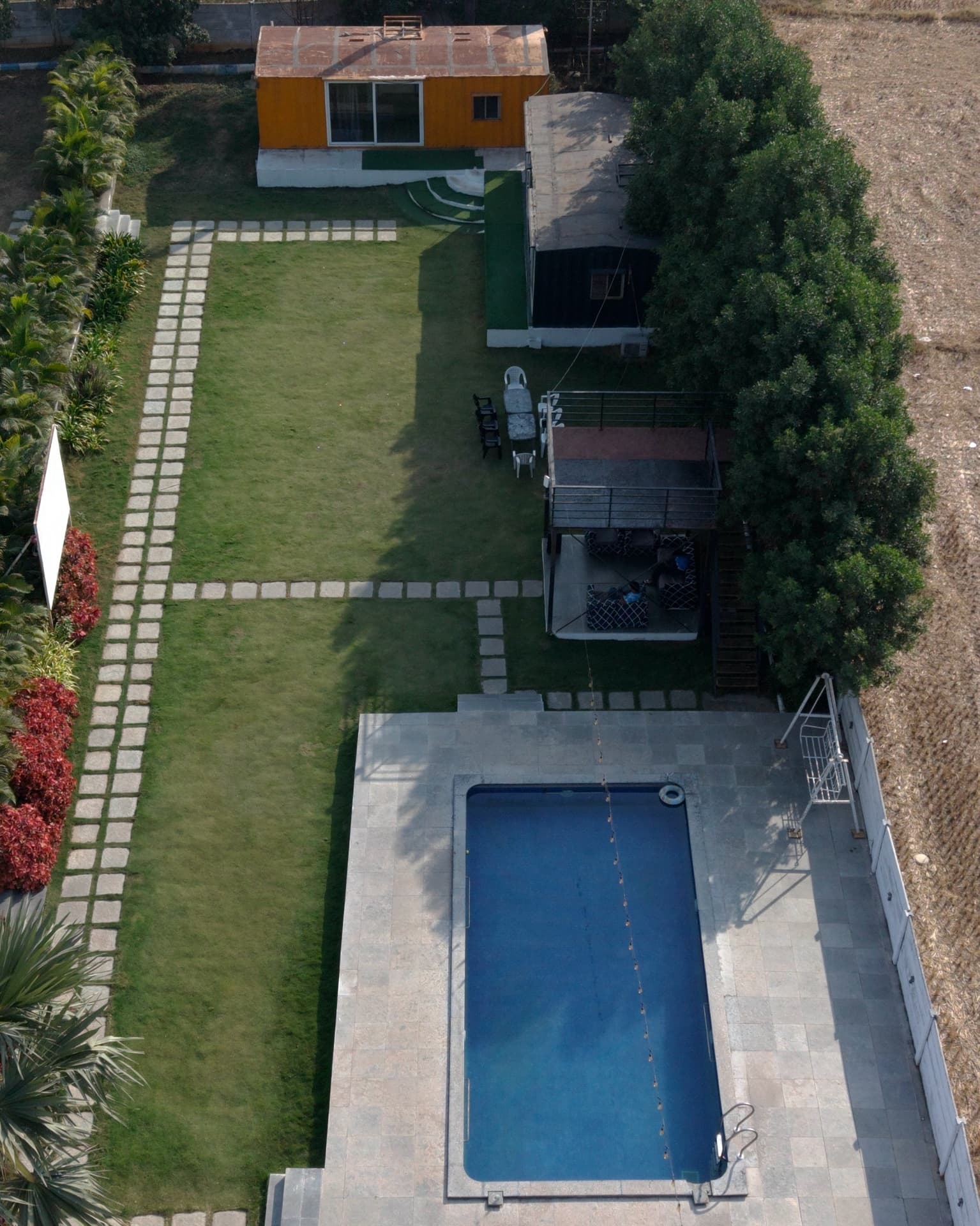 Dozzy 1948 (3 BHK), Taramatipet