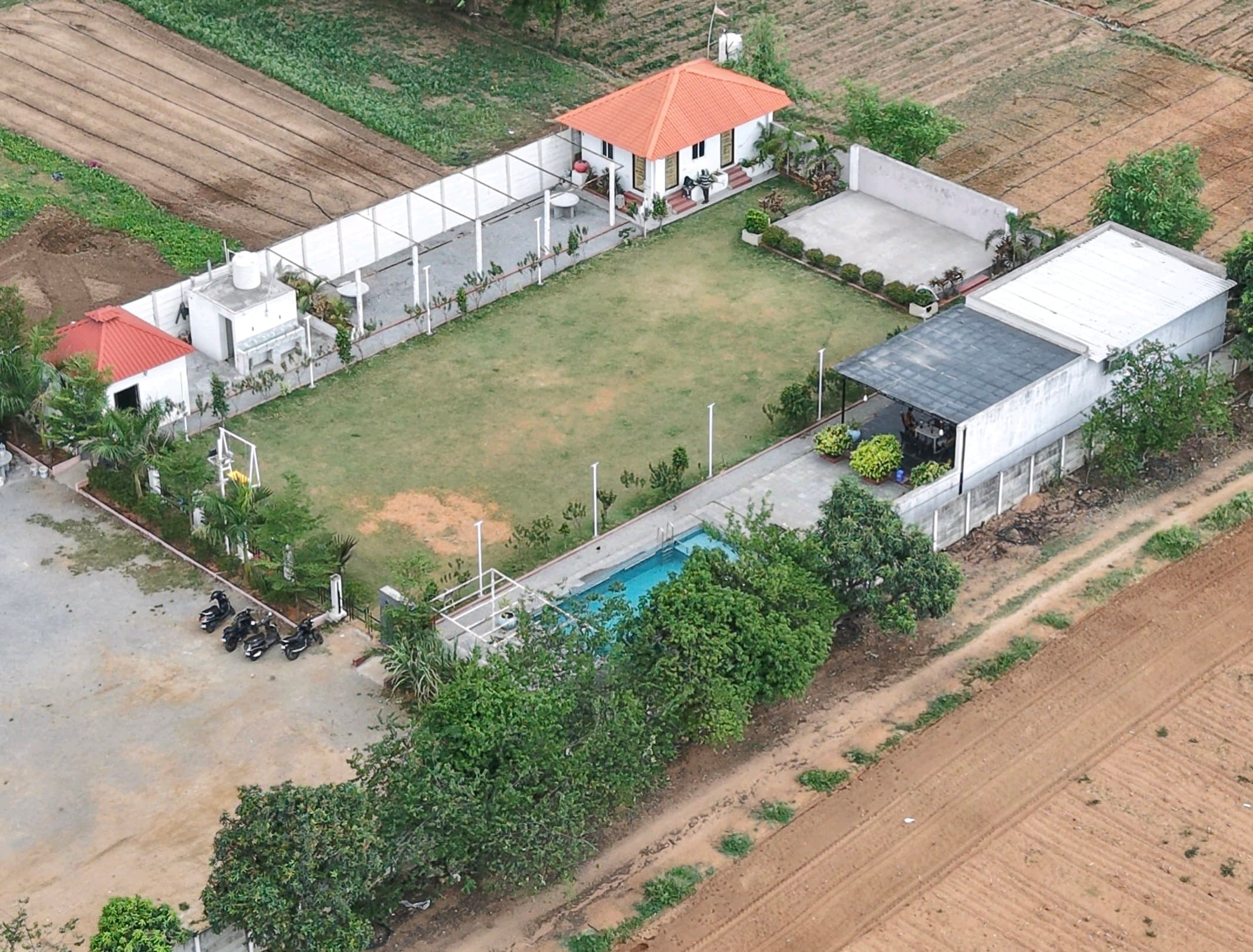 Dozzy 2178 (3 BHK), Kundanpally