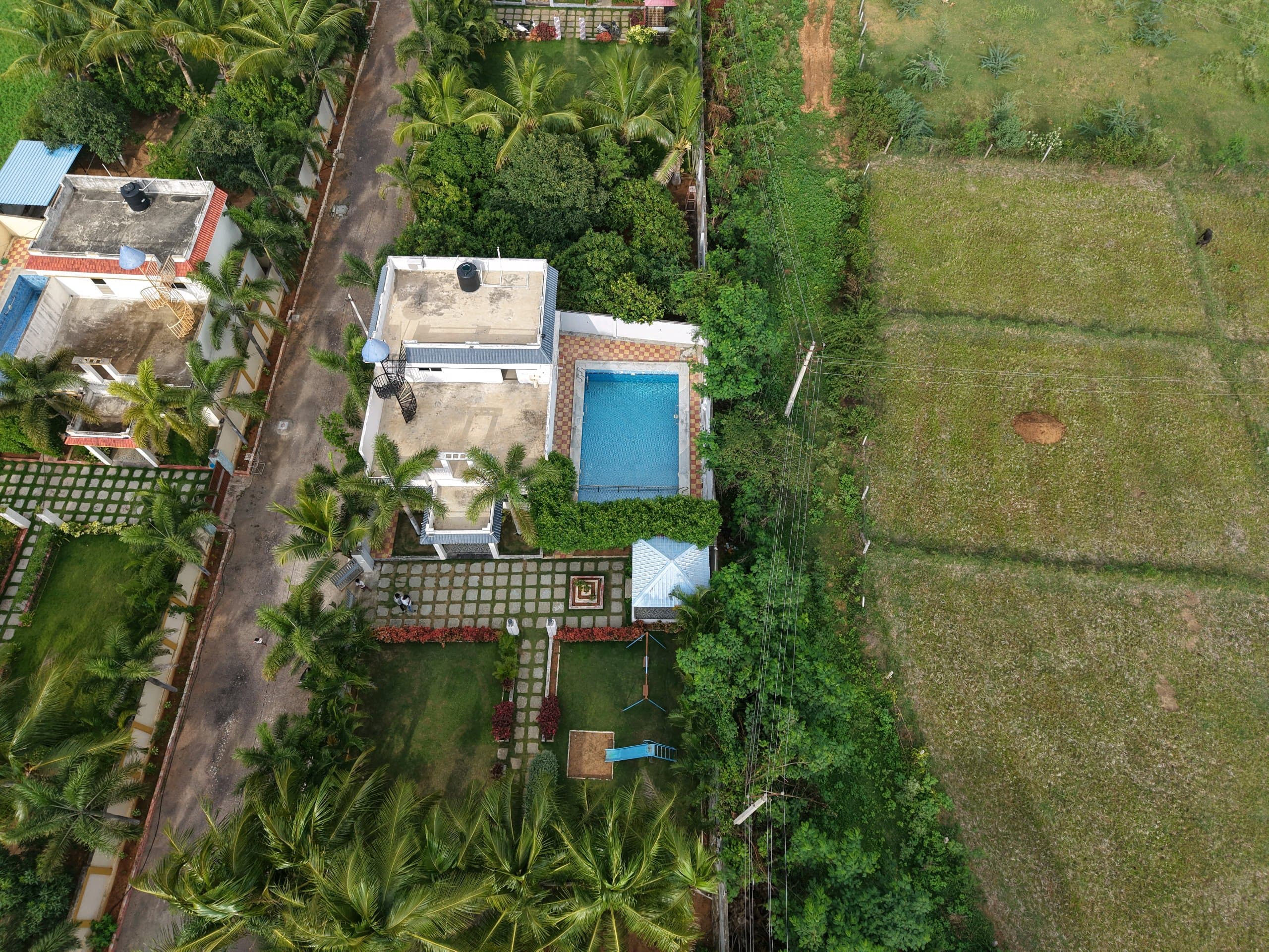 Dozzy 1824 (2 BHK) — photo 2