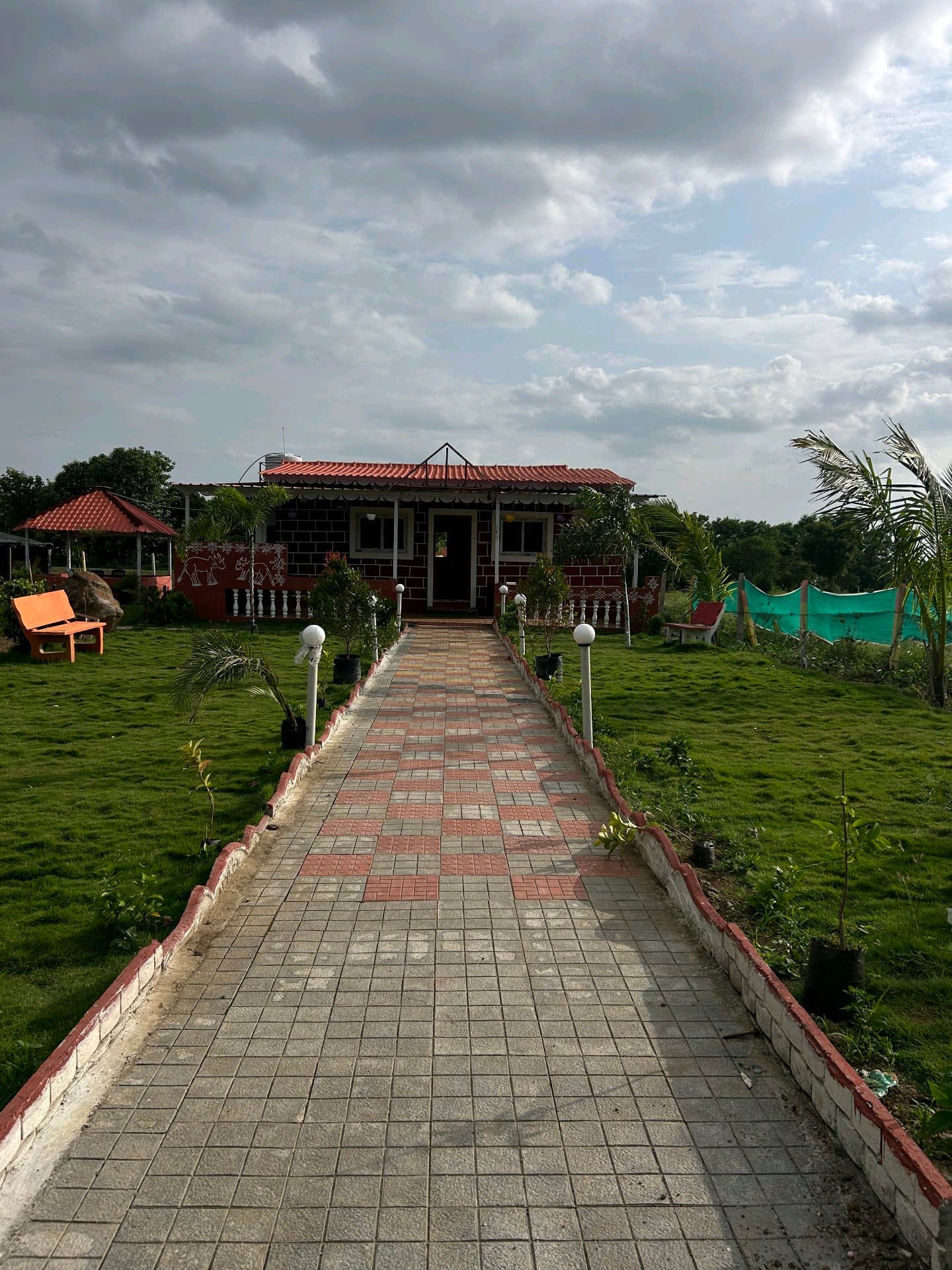 Dozzy 1834 (2 BHK), Madgul Chittempalle