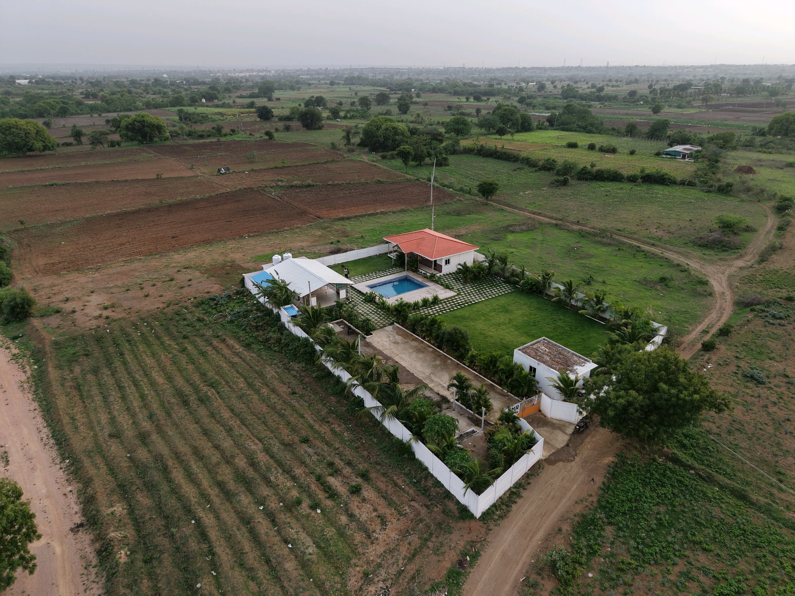 Dozzy 1750 (2 BHK) — photo 2