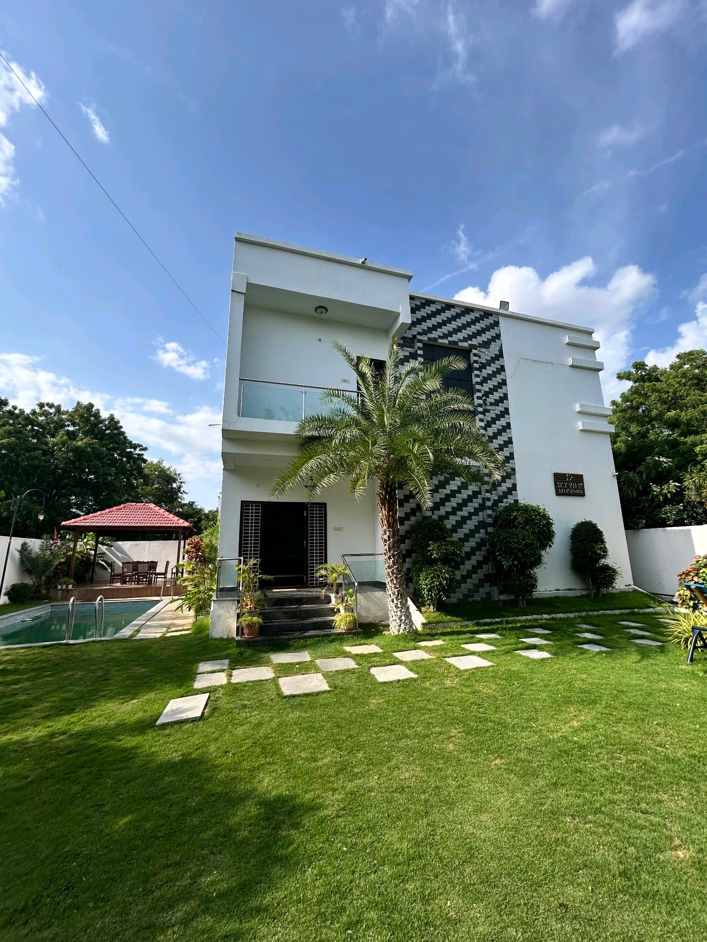 Dozzy 1832 (3 BHK) — photo 4