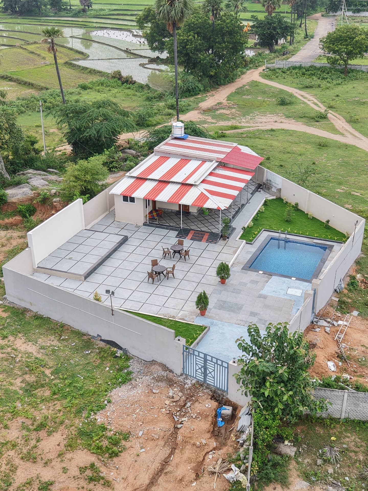 Dozzy 1867 (2 BHK) — photo 2