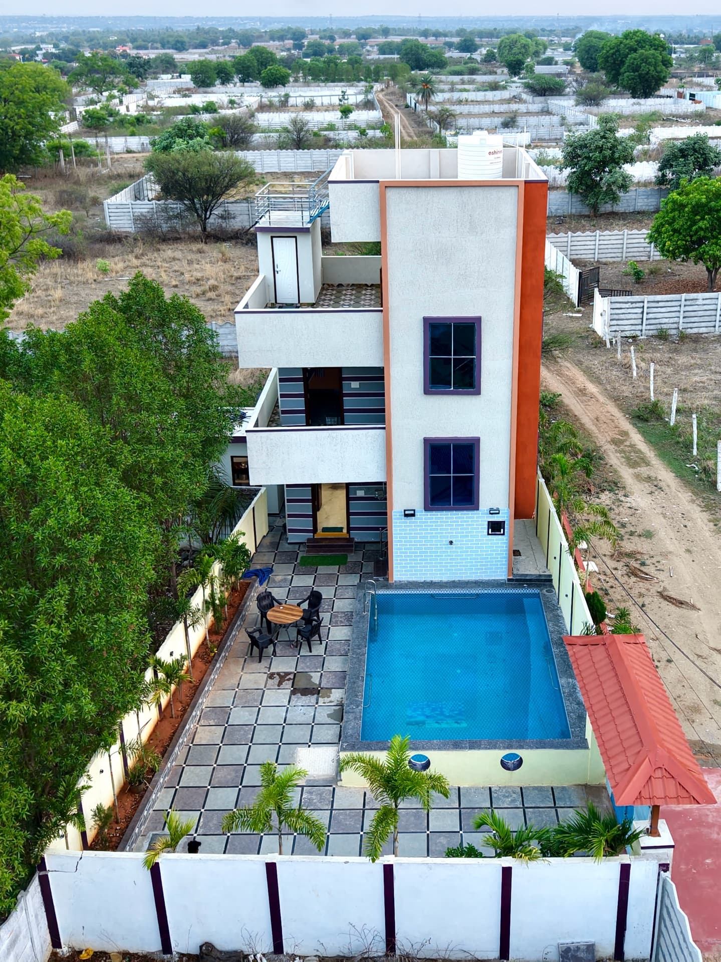 Dozzy 1722 (3 BHK), MOINABAD