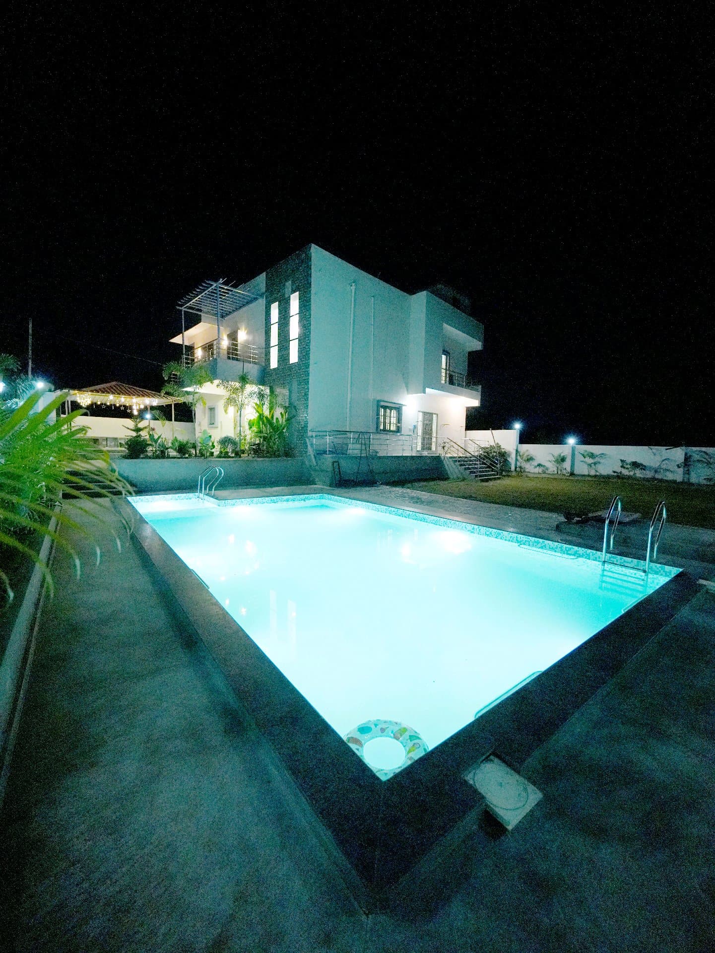 Dozzy 1587 (3 BHK), Moinabad