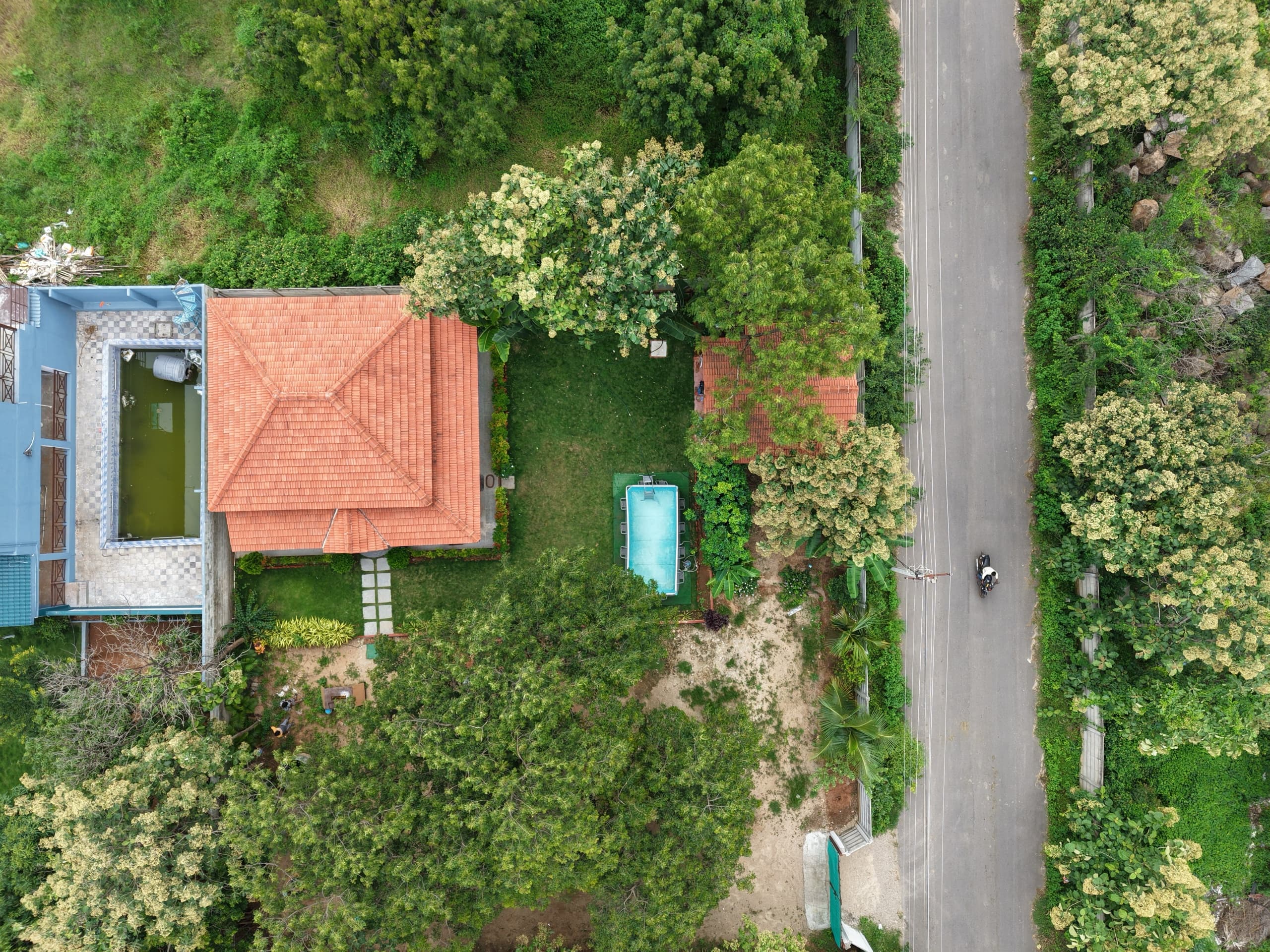 Dozzy 1848 (2 BHK) — photo 2