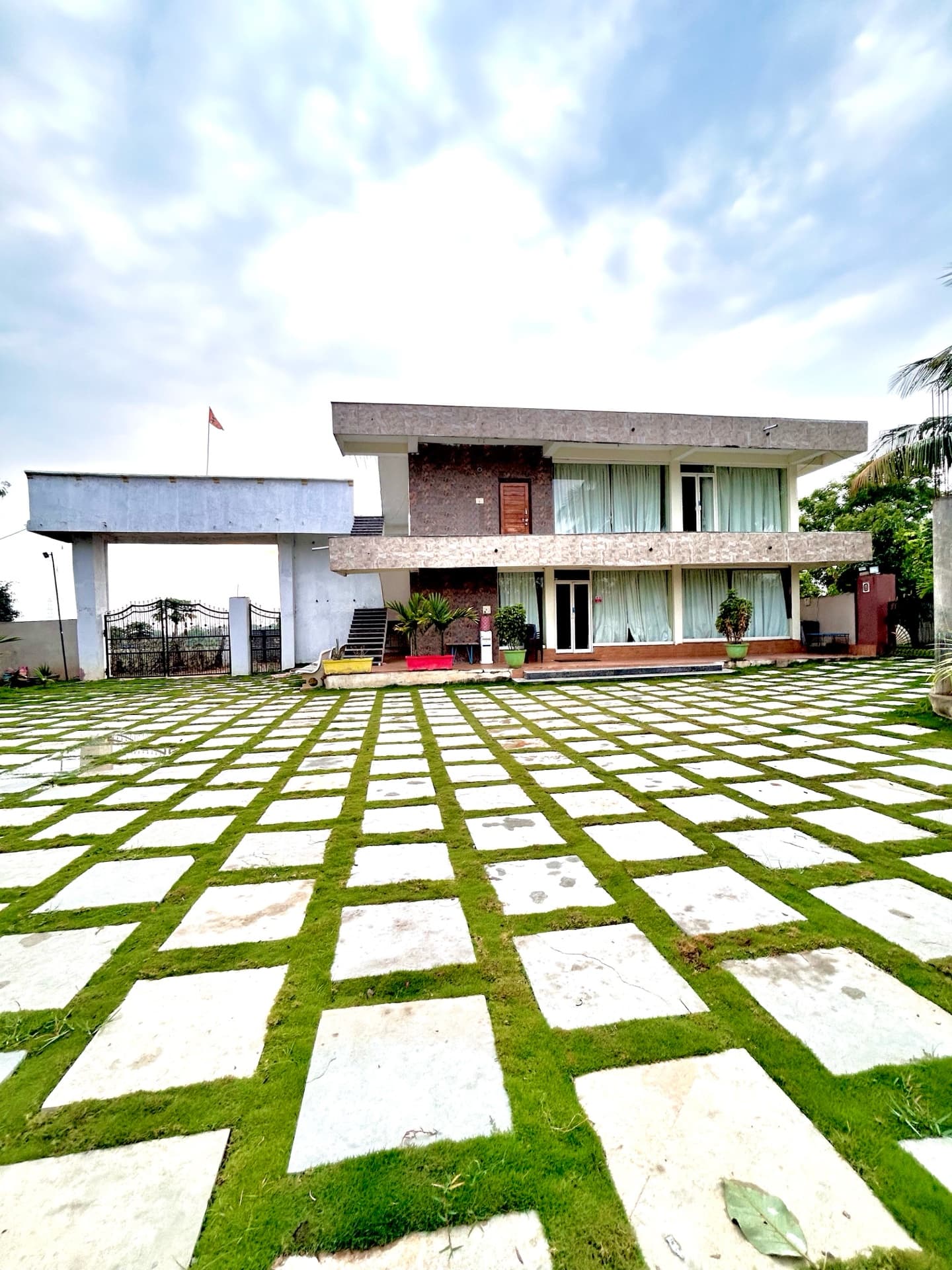 Dozzy 1695 (3 BHK) — photo 2