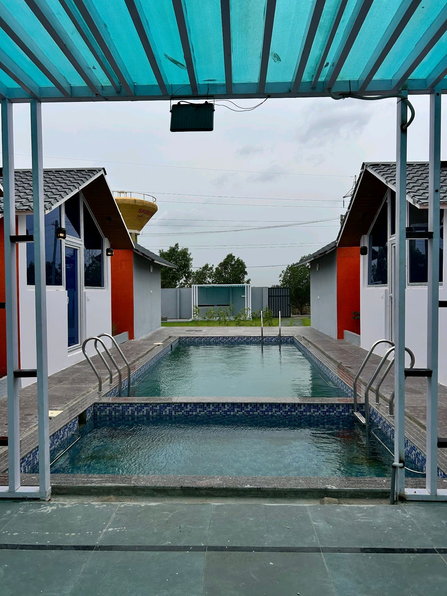 Dozzy 1813 (6 BHK) — photo 3