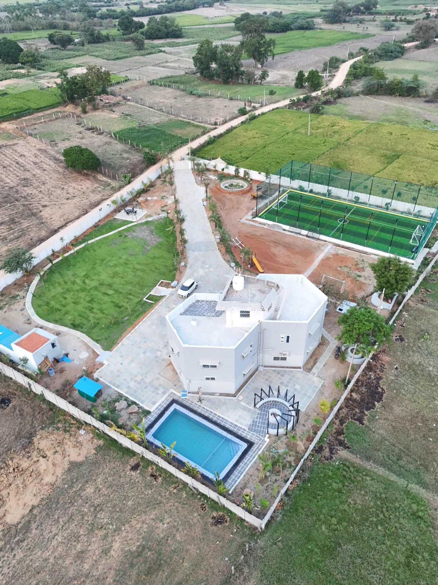 Dozzy 1704 (7 BHK) — photo 2
