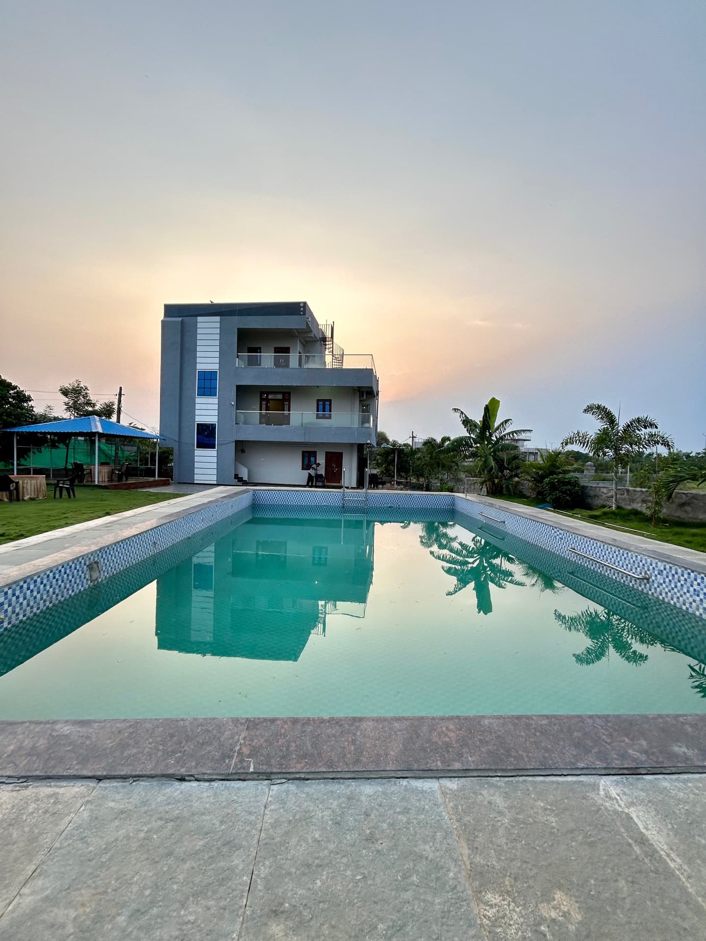Dozzy 1705 (3 BHK), Mansanpally