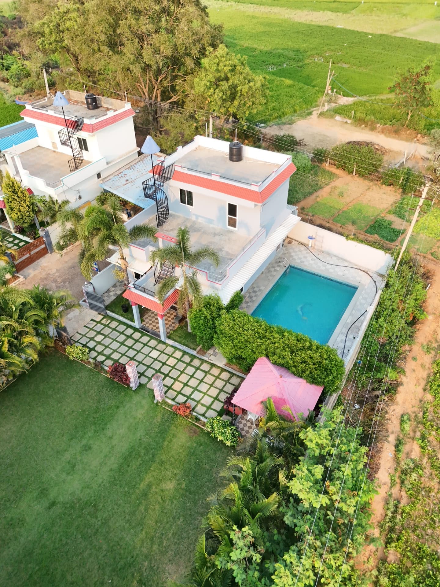 Dozzy 1669 (2 BHK), Shankarpally