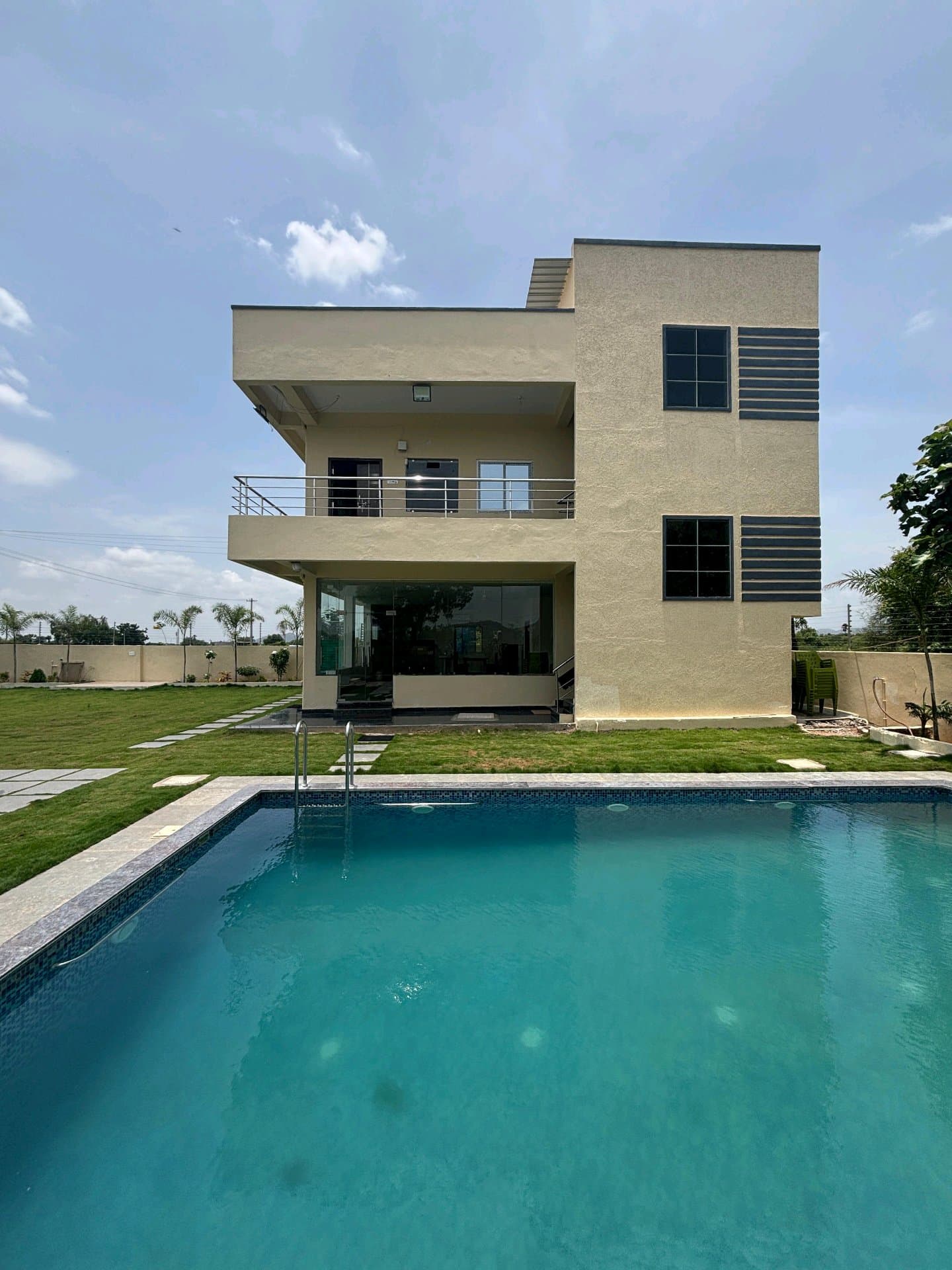 Dozzy 1850 (4 BHK), Dharmojigudem