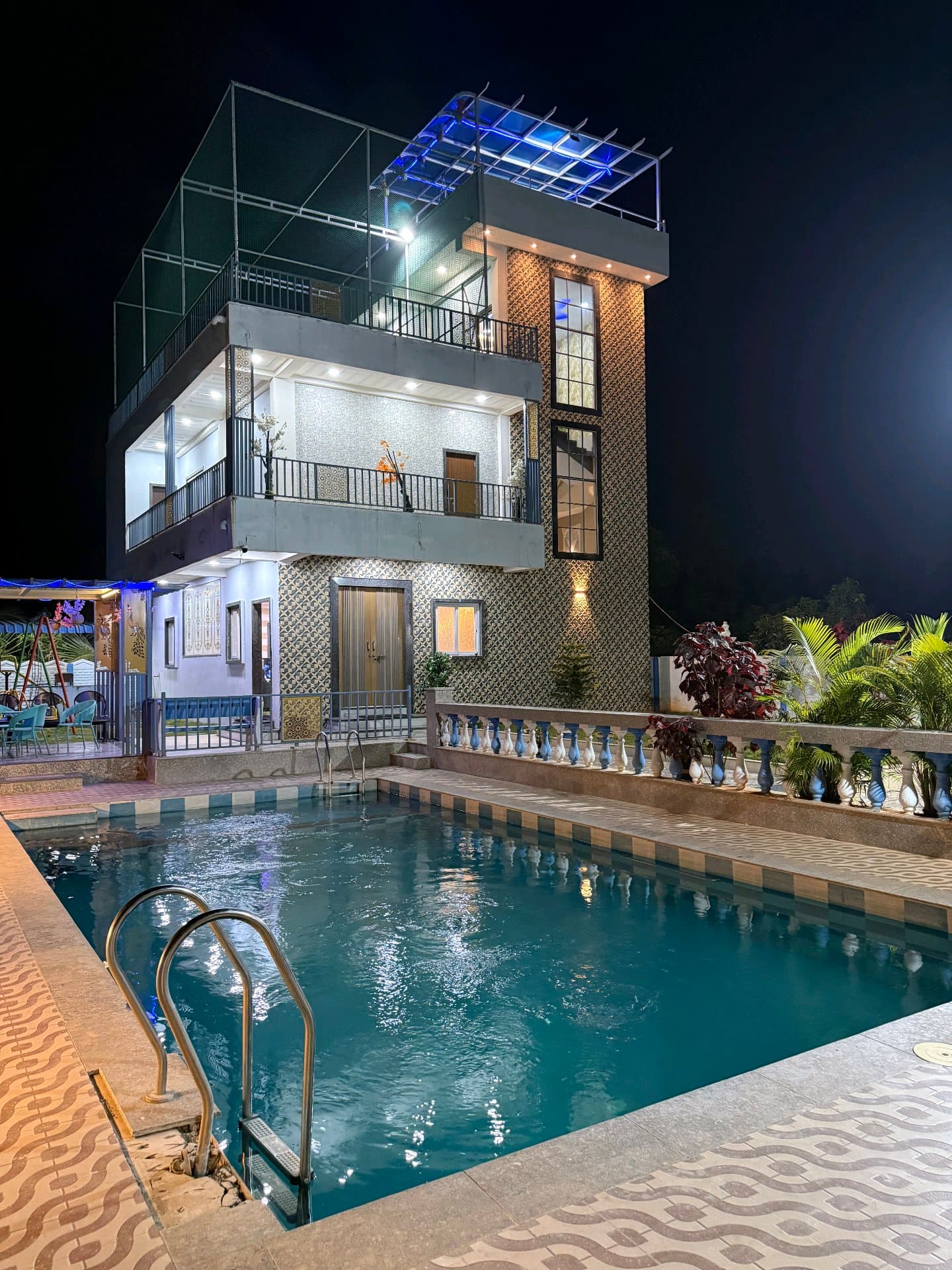 Dozzy 2061 (3 BHK), Malkapur