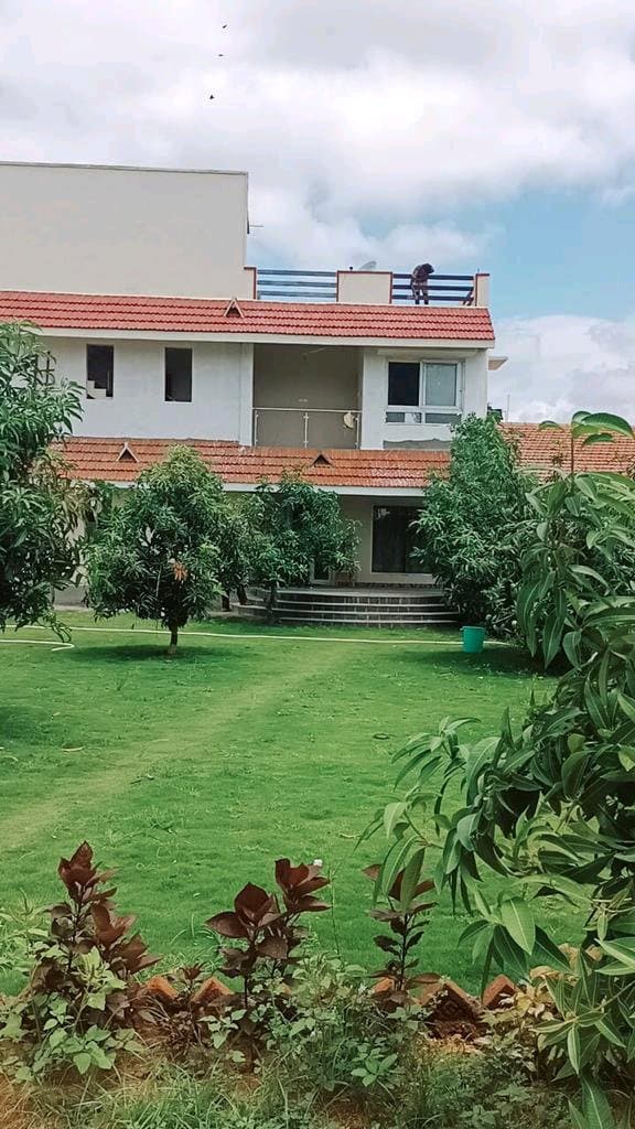 Dozzy 2085 (3 BHK), Aliabad @ Adivimasjid