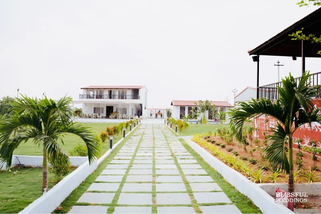 Mayra Farm House, Keesara