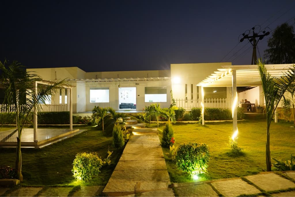 The Zest Farm House, Moinabad
