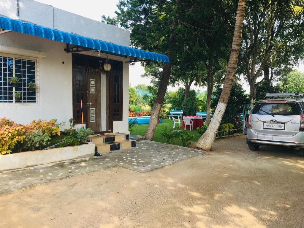 Open Field Villa, Moinabad