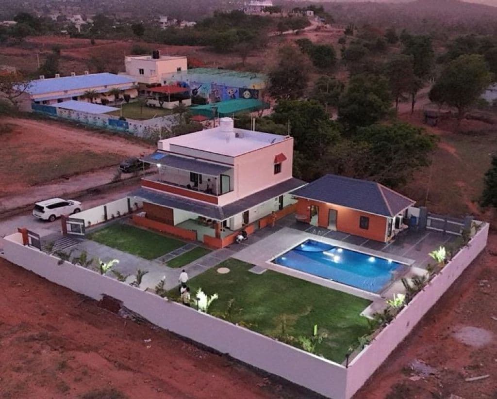 Serenva Villa, Pedda Amberpet