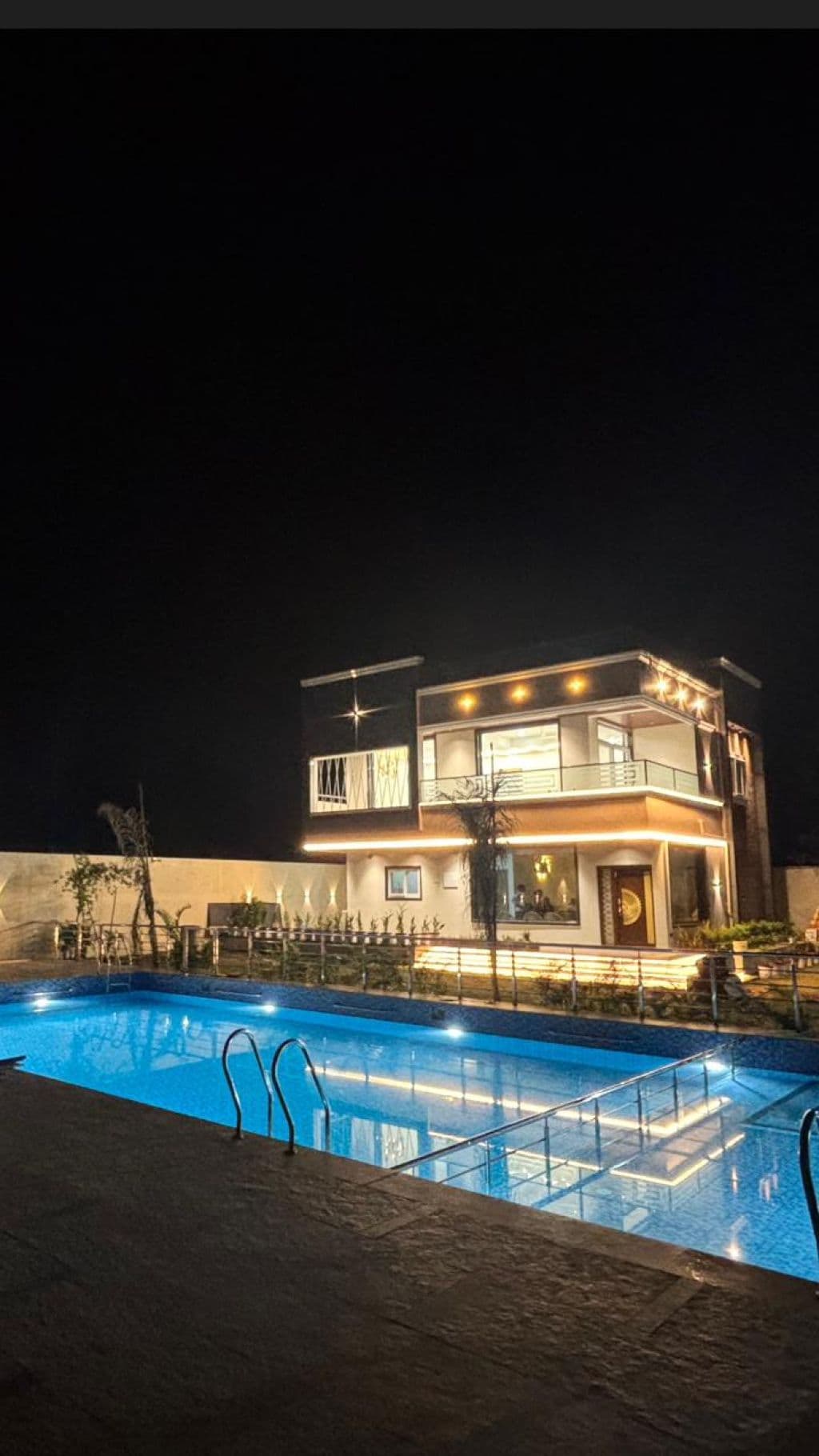 Brown Farm Retreat, Moinabad