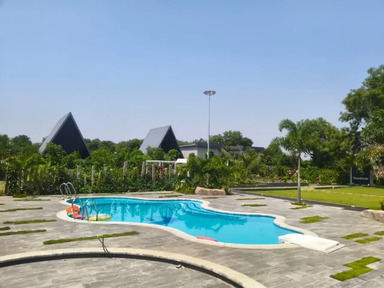 Luxury Villa, Keesara