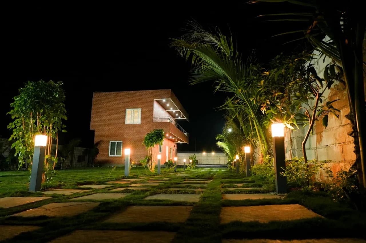 Square Farm Retreat, Moinabad