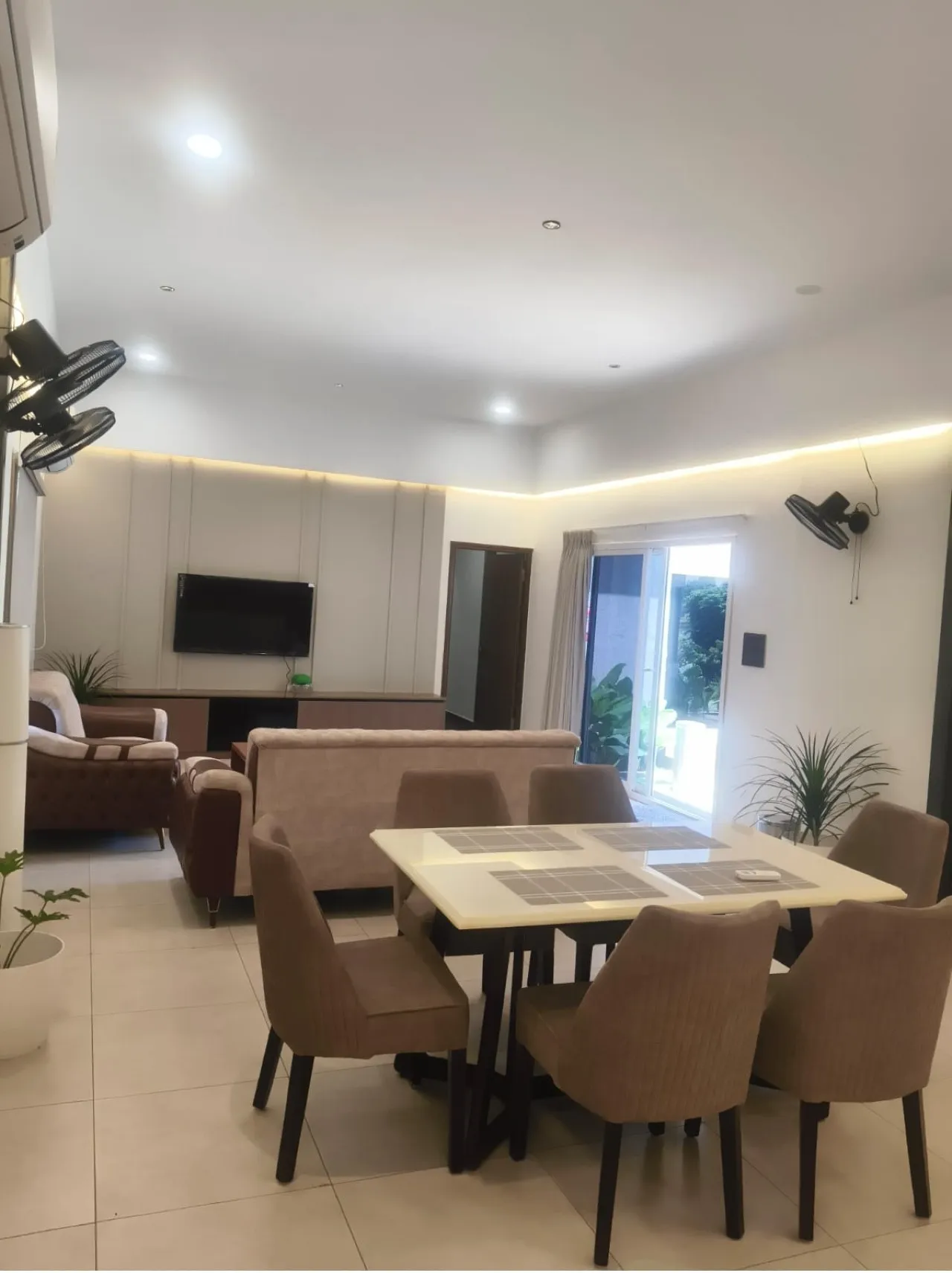 Luxury Villa — photo 3