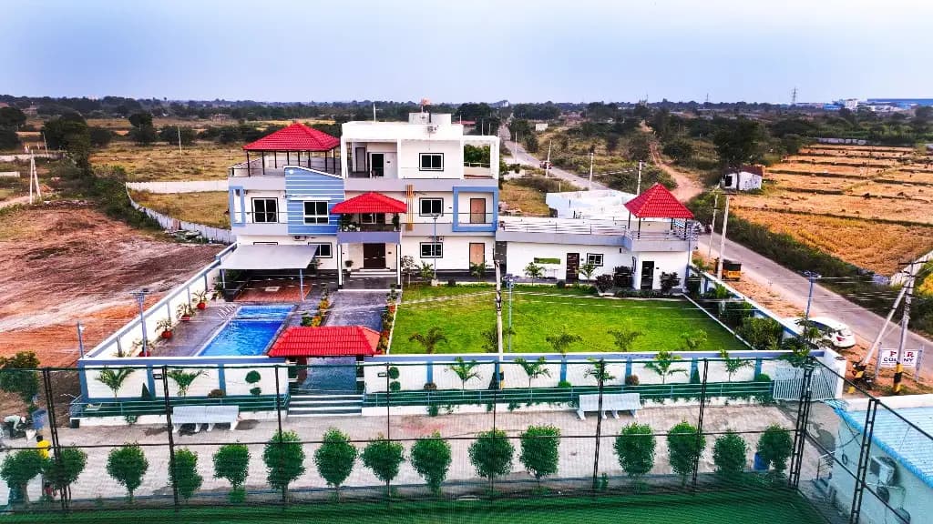Peak Valley Farmstay, Adibatla