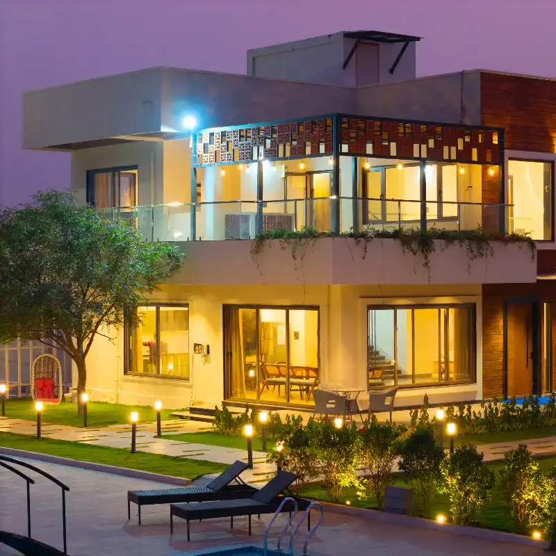 Silver Meadows, Moinabad