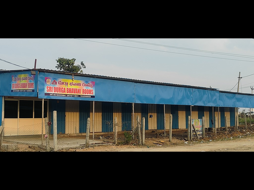 Sri Durga  Bhavani Rooms
